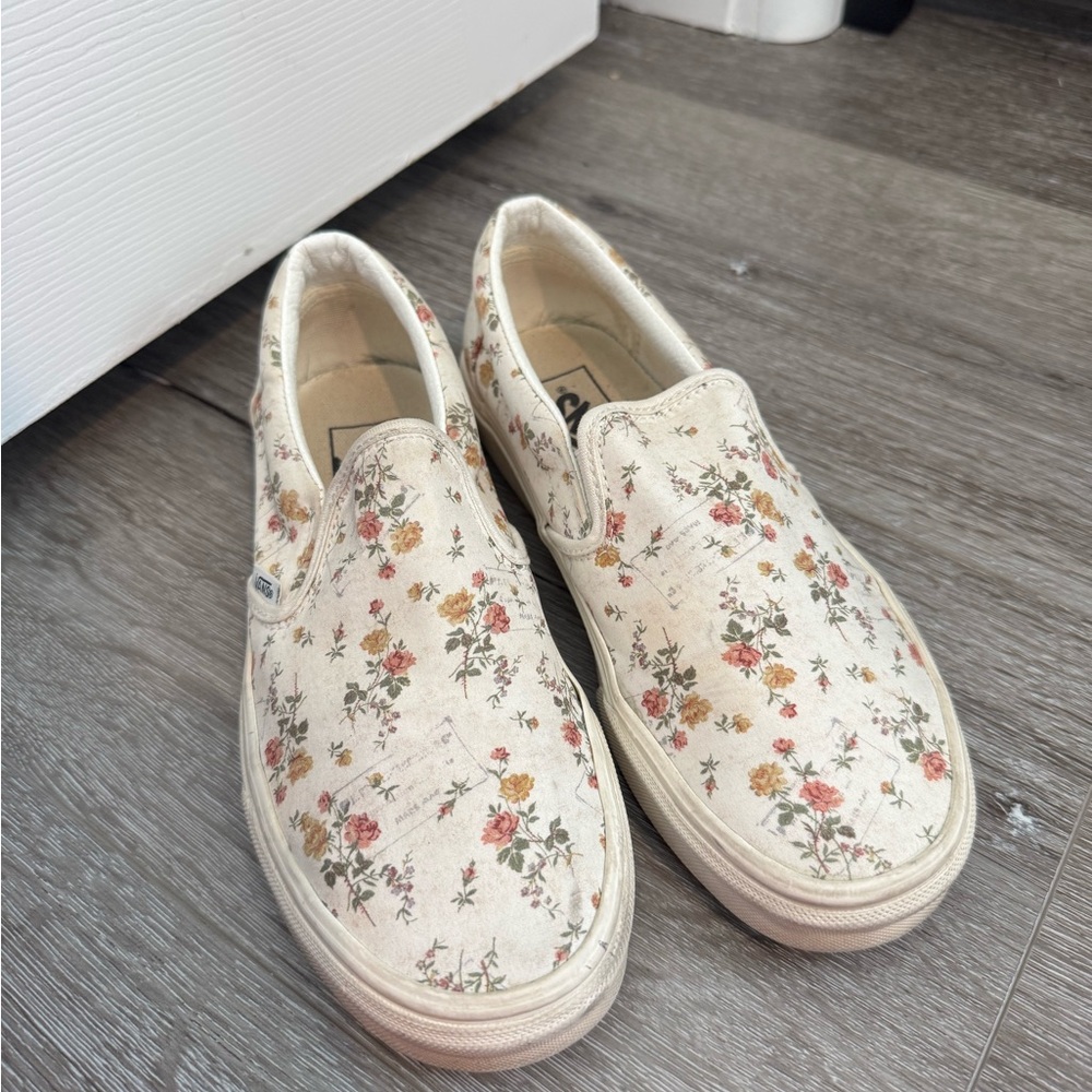 Vans Off-White Floral Slip-On Sneakers